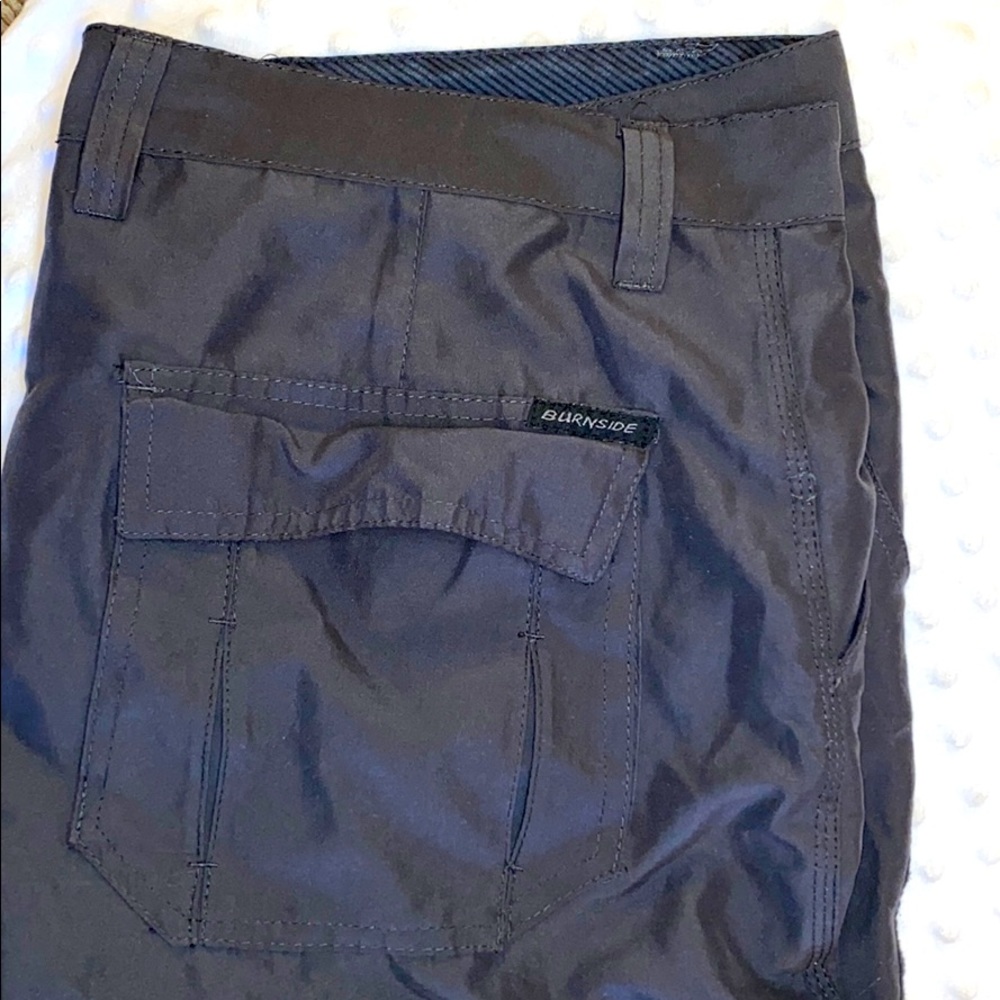 Men’s Gray Burnside Cargo Shorts Size 36